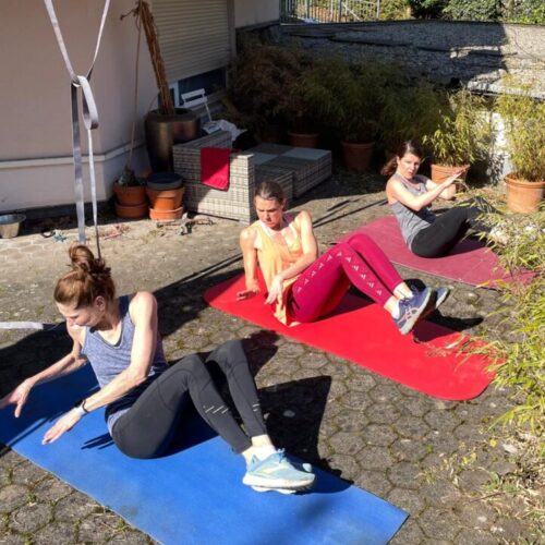 250806-hiit-workout-team-e1754567396404-722x1024-500x500-c-center